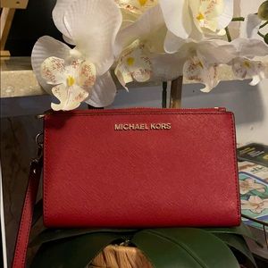 🌹MICHAEL KORS🌹WRISTLET WALLET